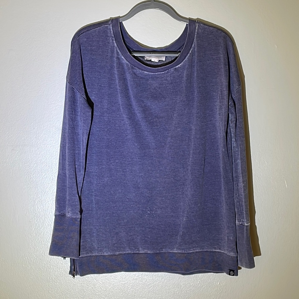 Treasure & Bond sweatshirt